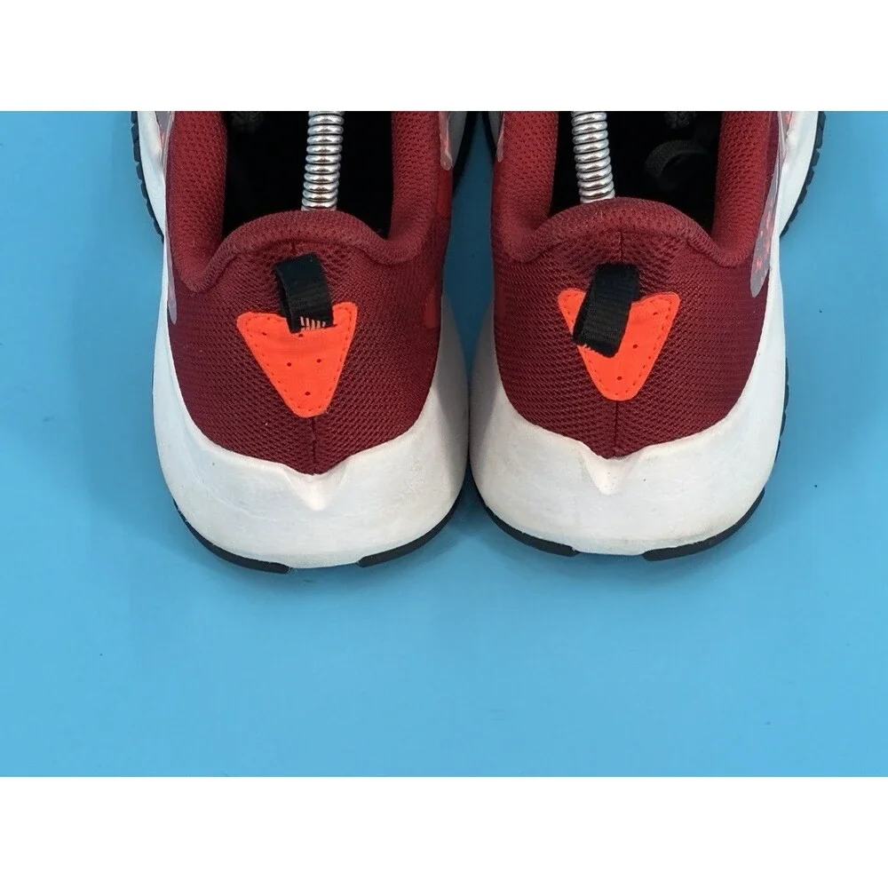New Balance Rave Run v2 Boys 7Y Women’s 8.5 Red Black Running Shoes GKRAVWB2
